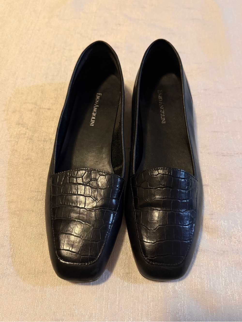 Enzo Angoloini Black Croc-Embossed Loafers